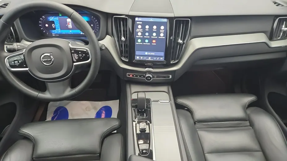 VOLVO XC60 -