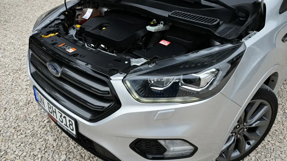 FORD Kuga -