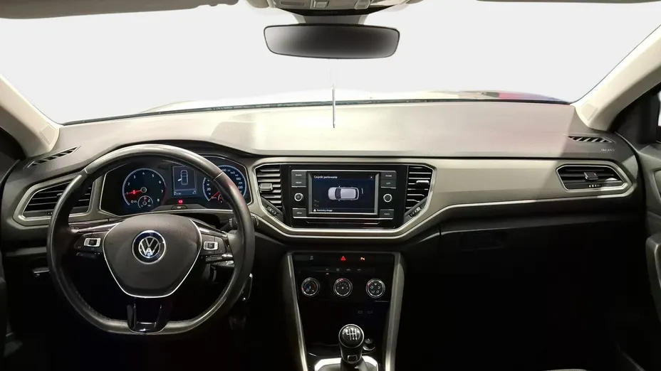 VOLKSWAGEN T-ROC -