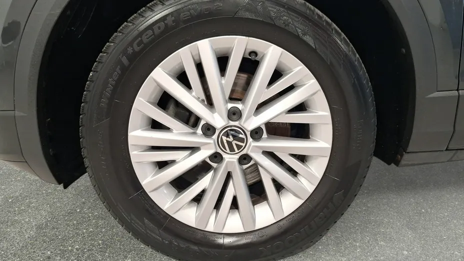 VOLKSWAGEN T-ROC -