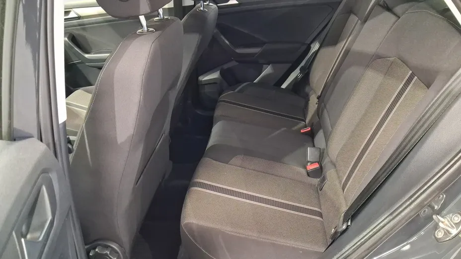 VOLKSWAGEN T-ROC -