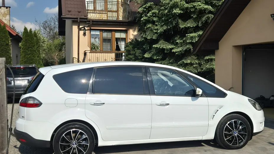 FORD S-MAX -