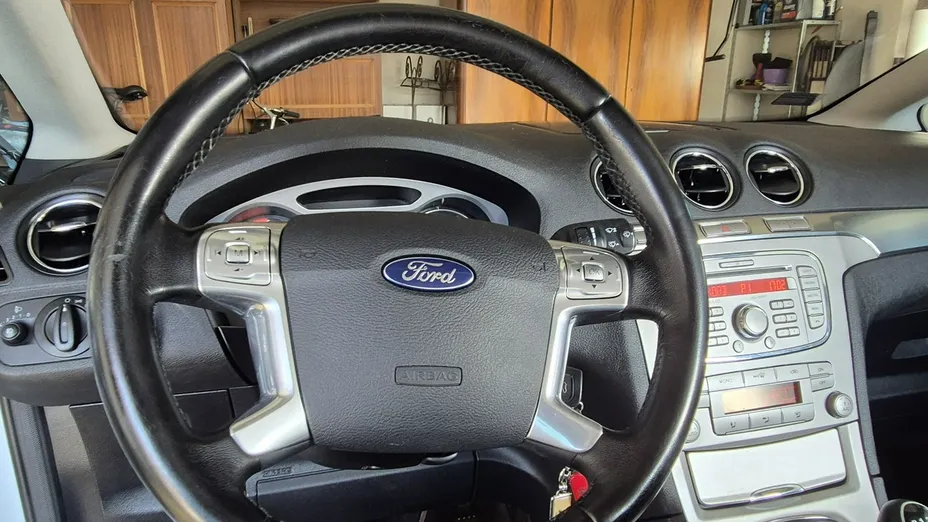 FORD S-MAX -