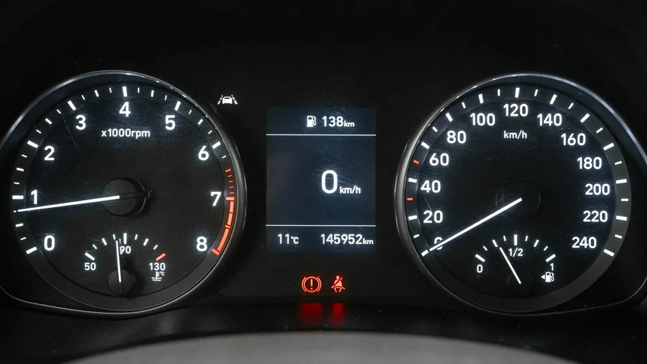 HYUNDAI i30 -
