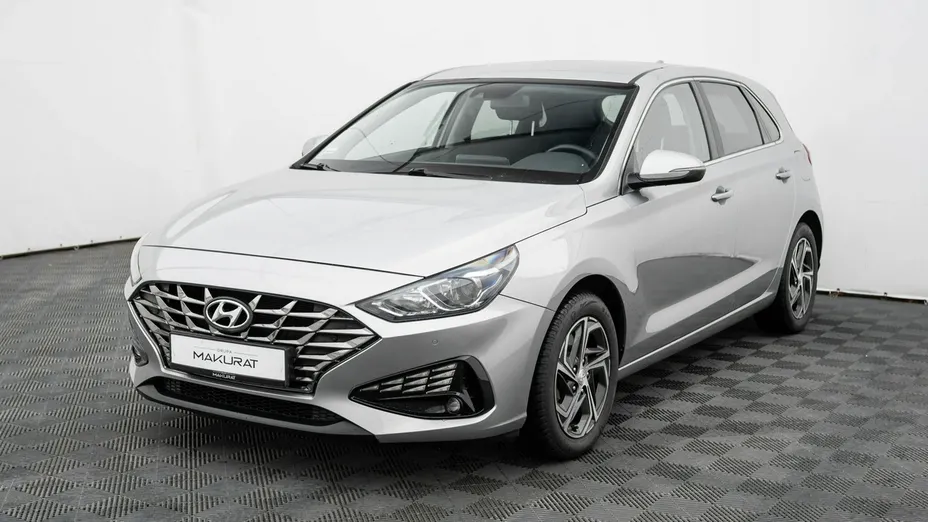 HYUNDAI i30 -