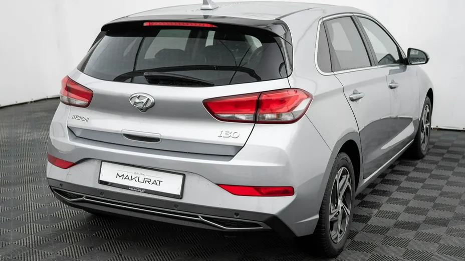 HYUNDAI i30 -
