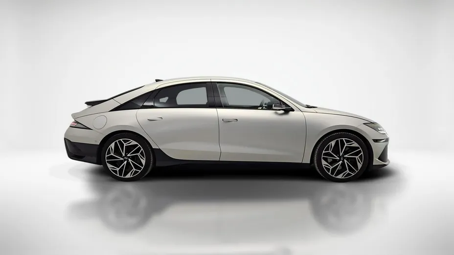 HYUNDAI Ioniq 6 -