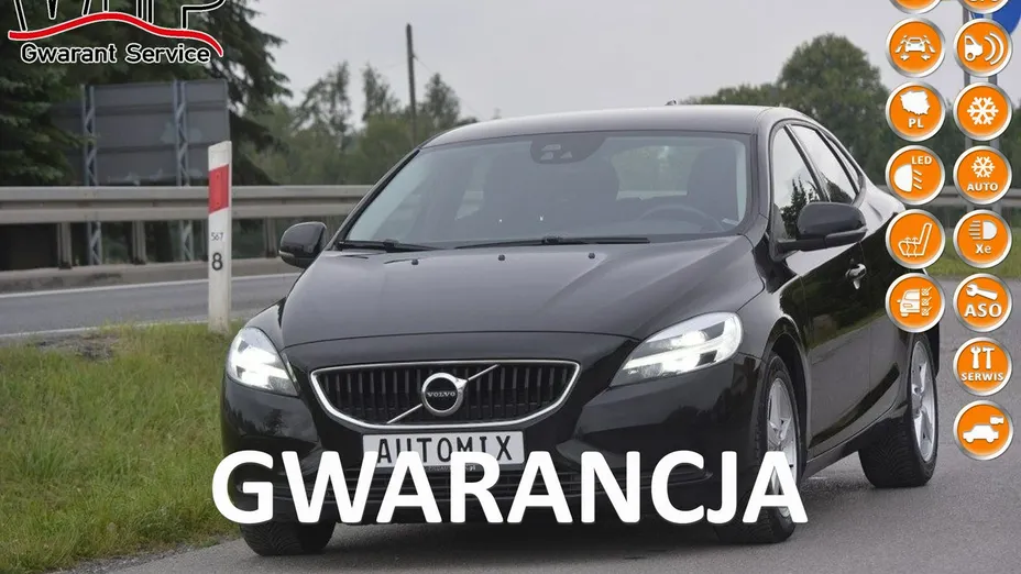 VOLVO V40 -
