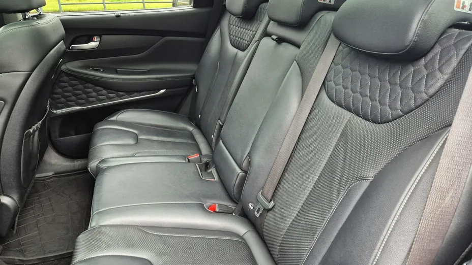 HYUNDAI Santa Fe -