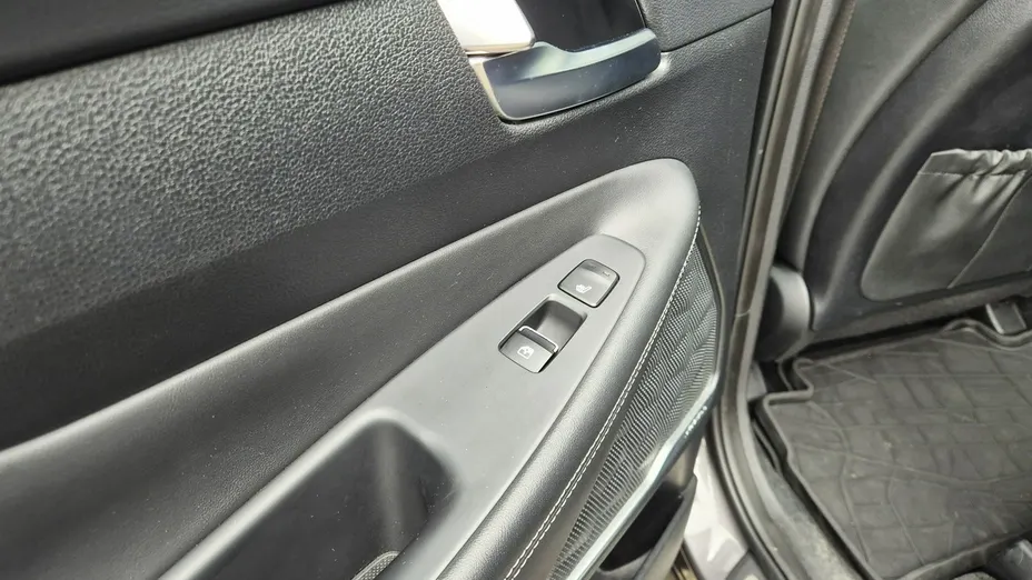 HYUNDAI Santa Fe -