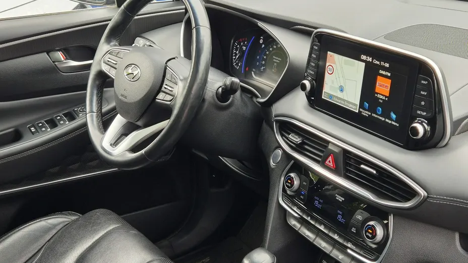 HYUNDAI Santa Fe -