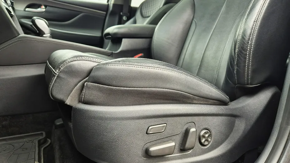 HYUNDAI Santa Fe -
