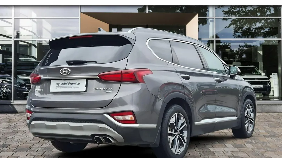 HYUNDAI Santa Fe -