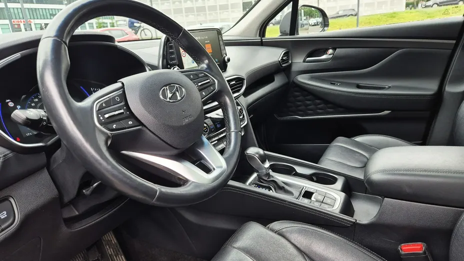 HYUNDAI Santa Fe -