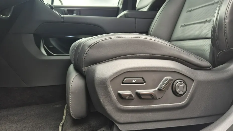 HYUNDAI Santa Fe -