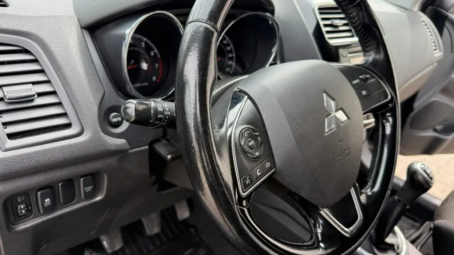 MITSUBISHI ASX -