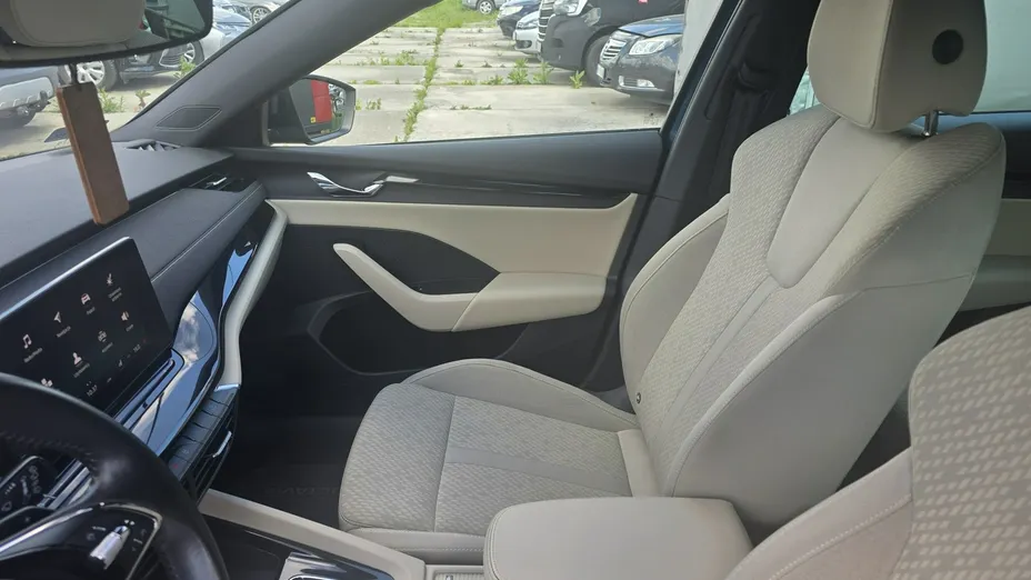 SKODA Octavia -