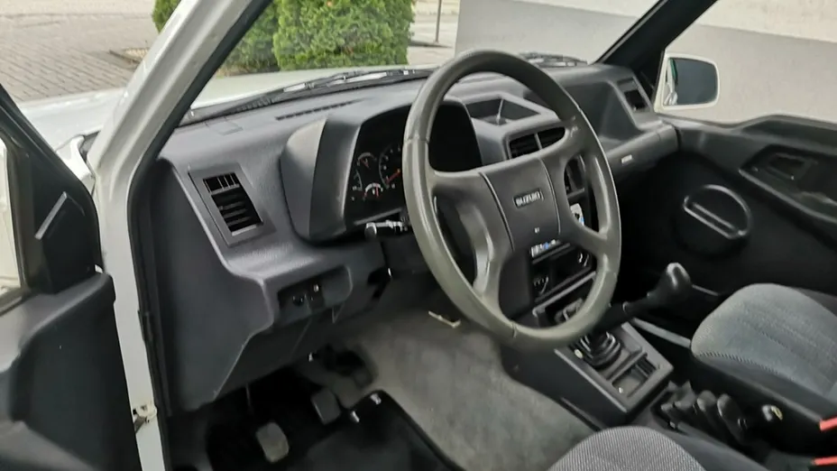 SUZUKI Vitara -