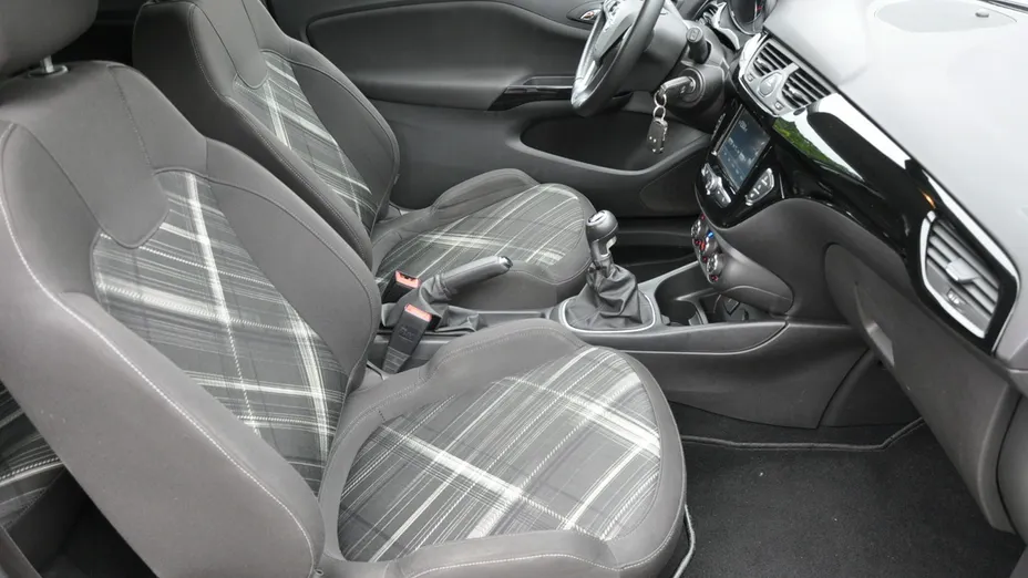 OPEL Corsa -