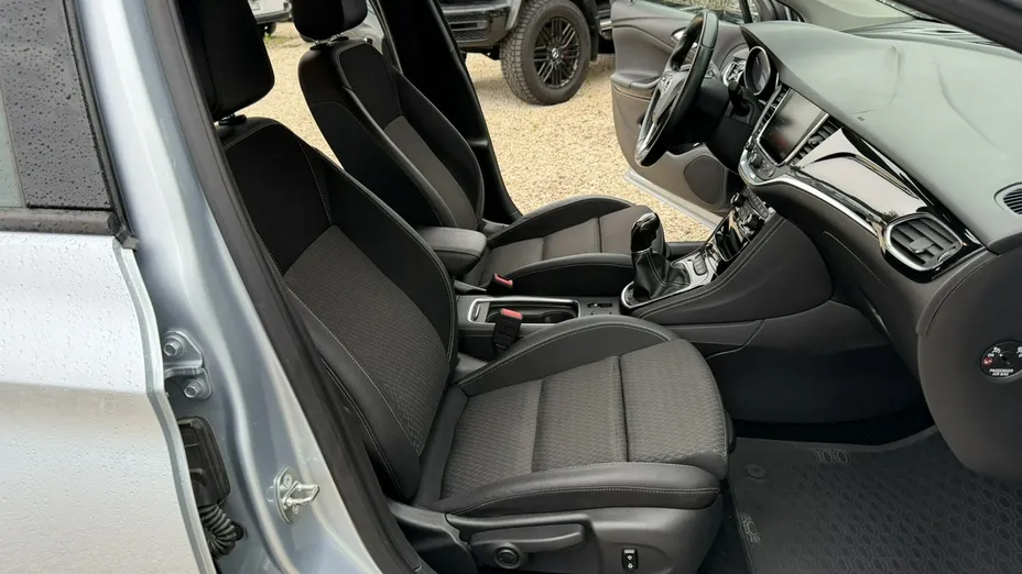 OPEL Astra -