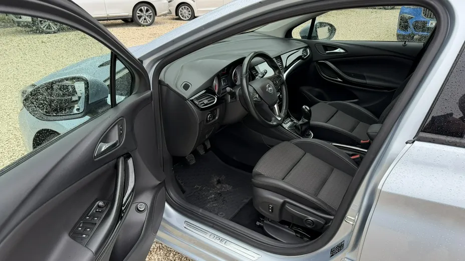 OPEL Astra -