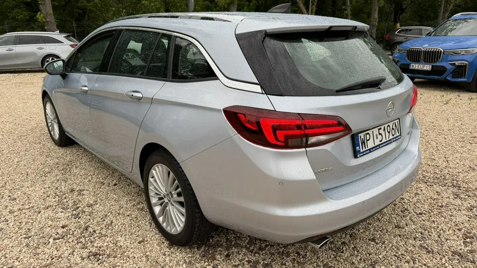 OPEL Astra -