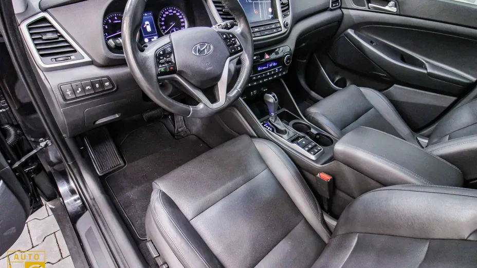 HYUNDAI Tucson -