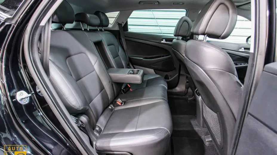 HYUNDAI Tucson -