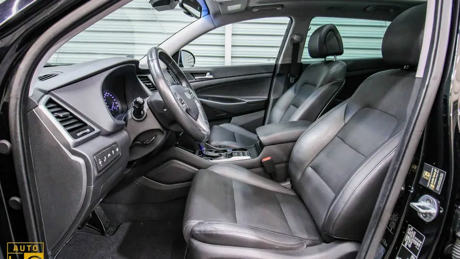 HYUNDAI Tucson -