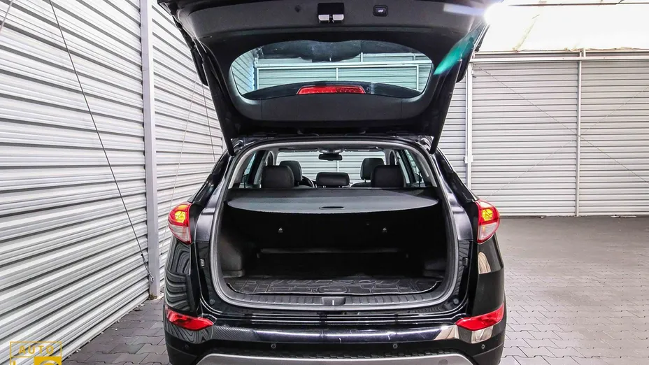 HYUNDAI Tucson -