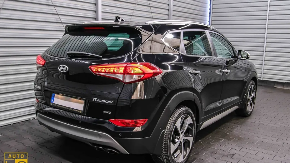 HYUNDAI Tucson -