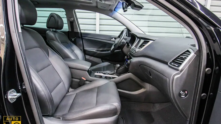 HYUNDAI Tucson -