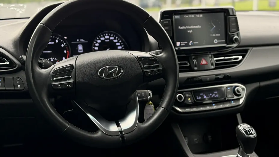 HYUNDAI i30 -