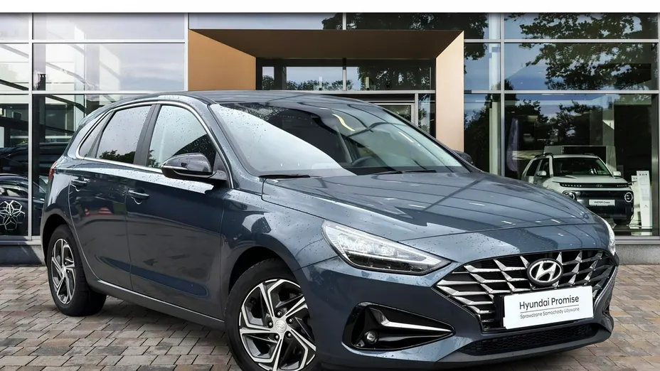 HYUNDAI i30 -