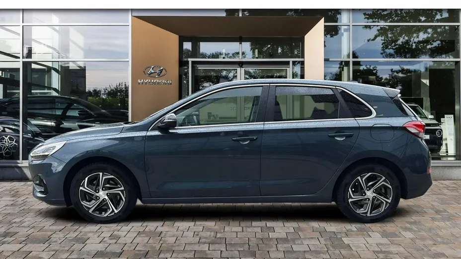 HYUNDAI i30 -