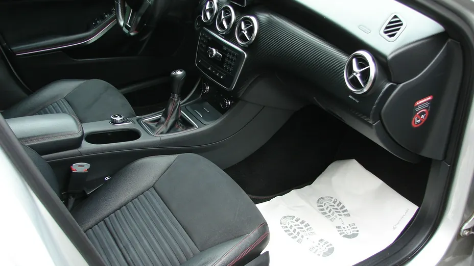 MERCEDES-BENZ A Klasa -
