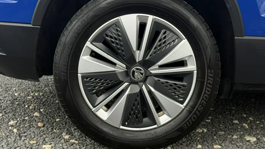 SKODA Karoq -