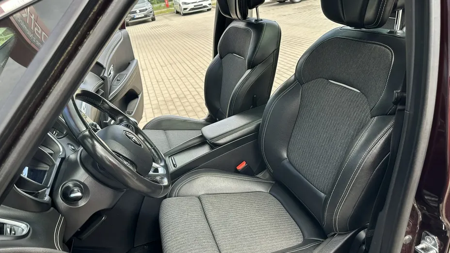 RENAULT Grand Scenic -