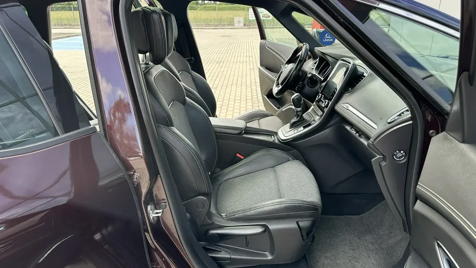 RENAULT Grand Scenic -