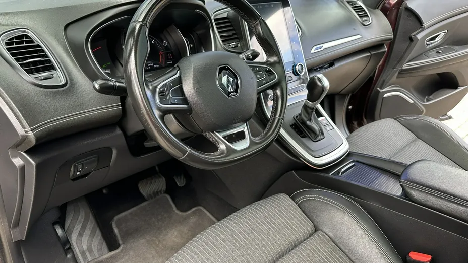 RENAULT Grand Scenic -