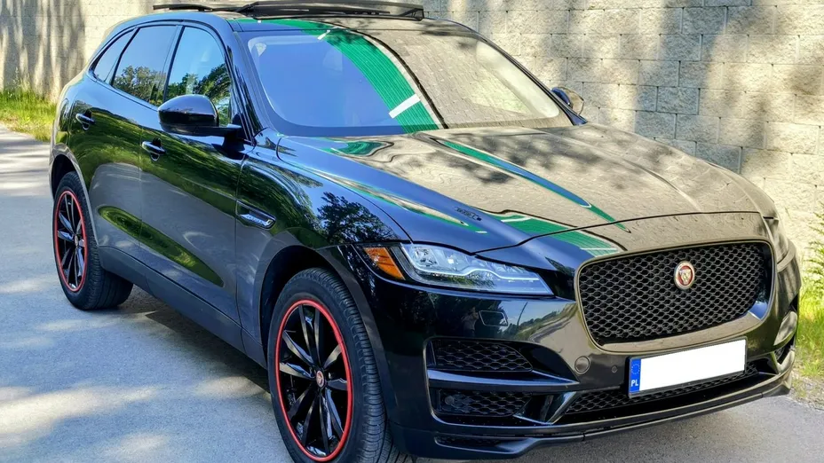 JAGUAR F-Pace -