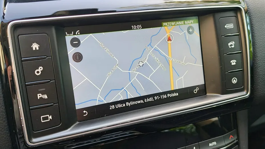 JAGUAR F-Pace -