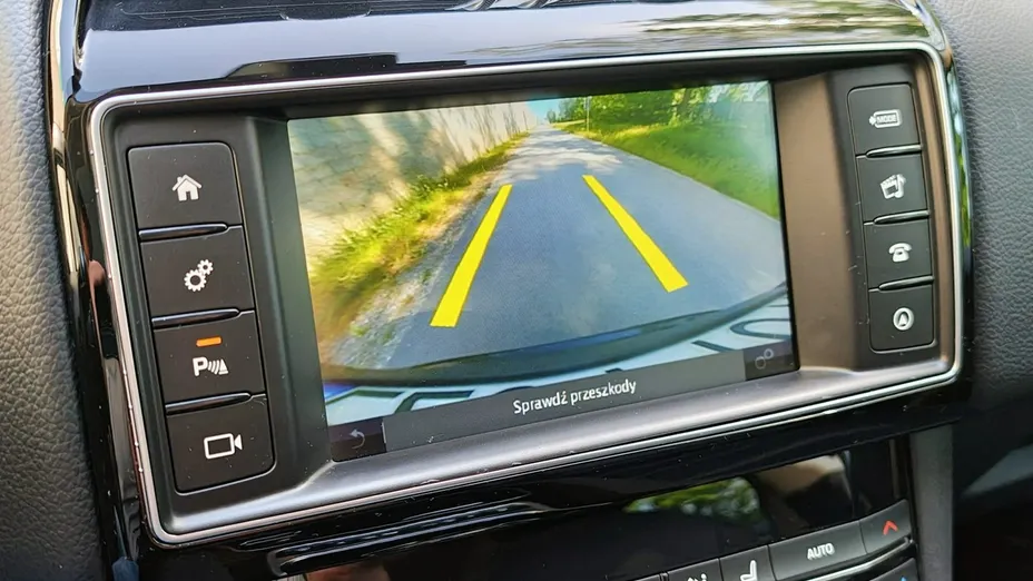 JAGUAR F-Pace -