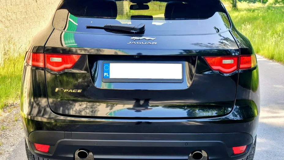 JAGUAR F-Pace -