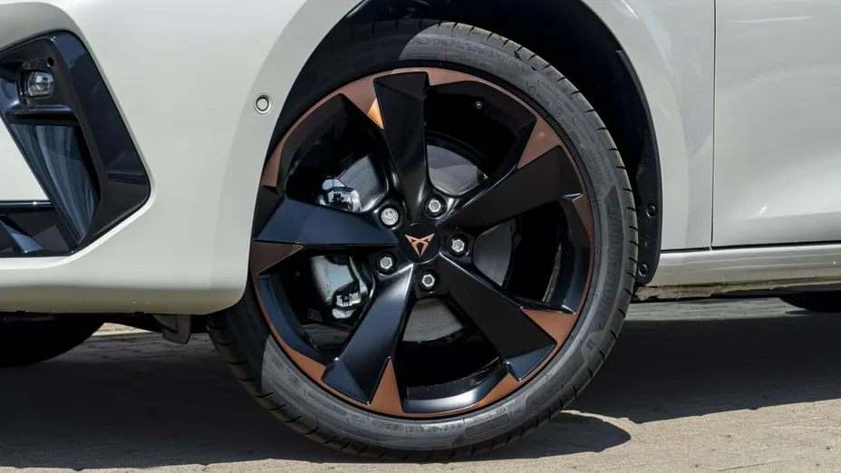 CUPRA Leon -