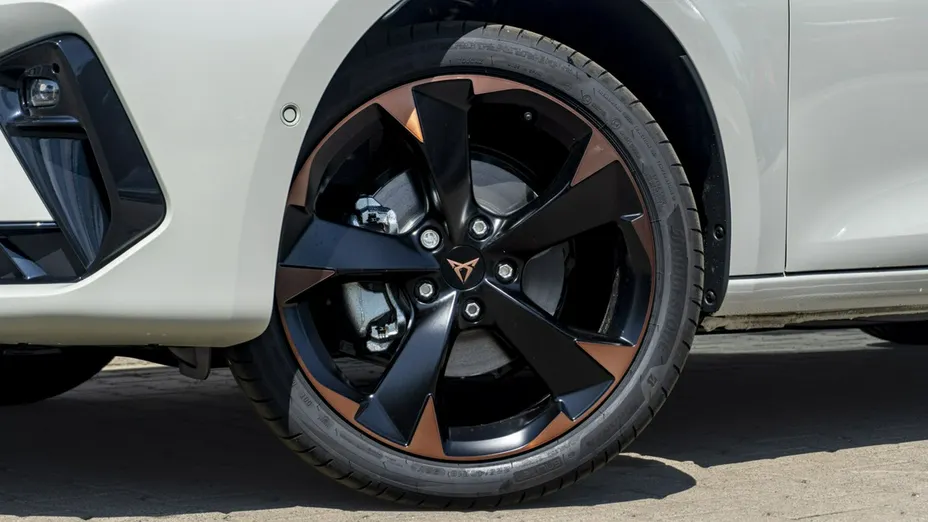CUPRA Leon -