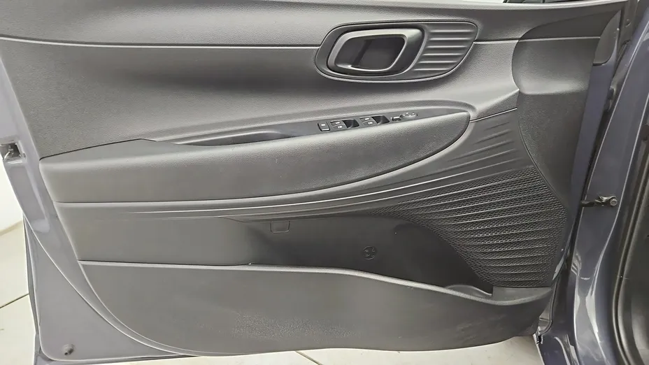 HYUNDAI i20 -
