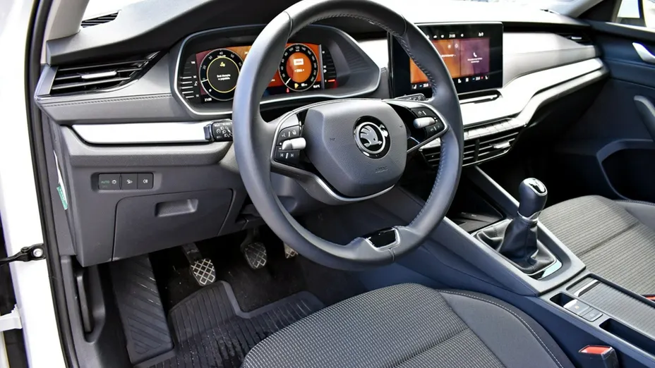 SKODA Octavia -