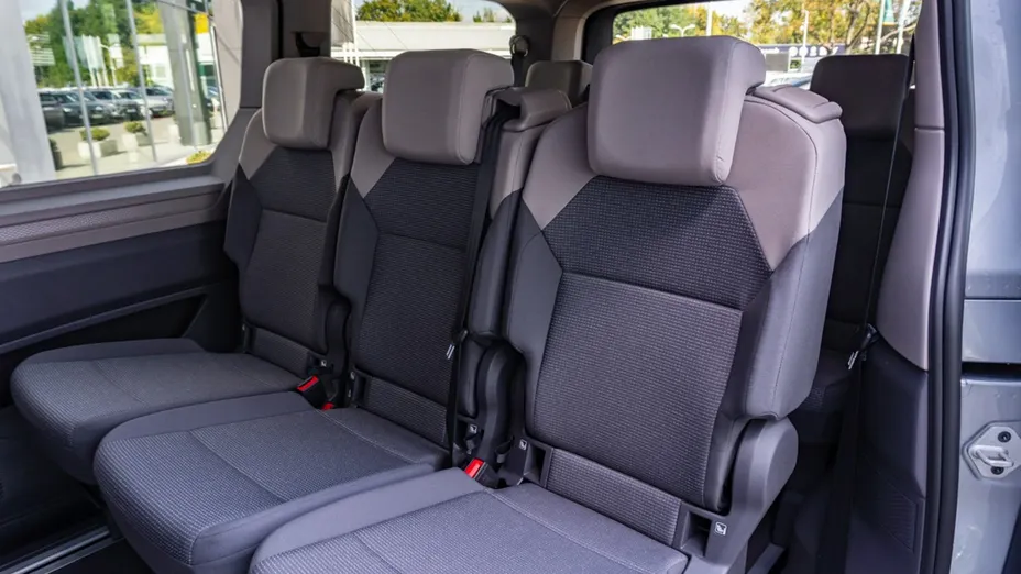 VOLKSWAGEN Multivan -