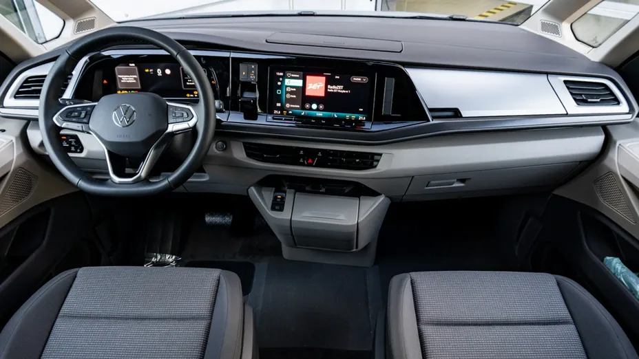 VOLKSWAGEN Multivan -